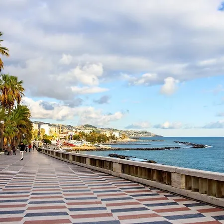 Seaside * San Remo